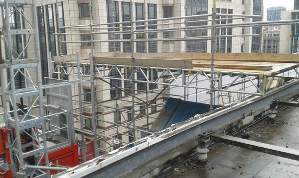 scaffolding contractor london